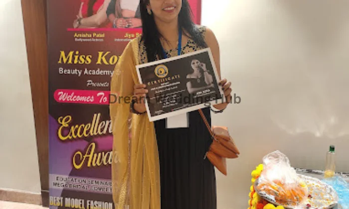 Sakshi Beauty Parlour